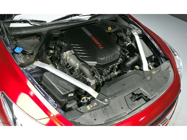 Kia Stinger GT-Line - автомобили, коли, обяви за нови и употребявани 3