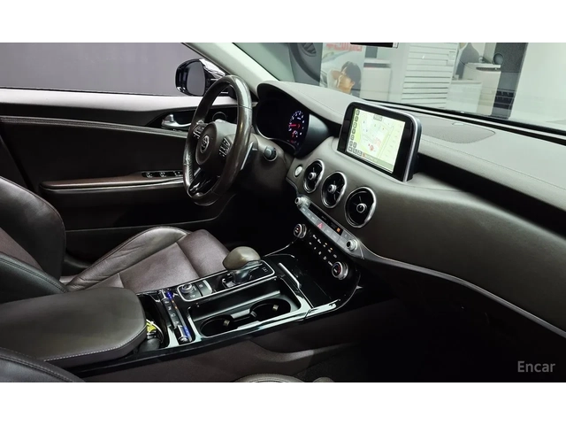 Kia Stinger MASTERS TURBO PACKAGE - автомобили, коли, обяви за нови и употребявани 14