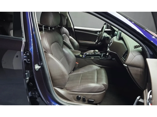 Kia Stinger MASTERS TURBO PACKAGE - автомобили, коли, обяви за нови и употребявани 9