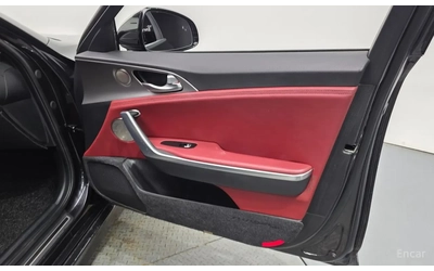 Kia Stinger GT-line - автомобили, коли, обяви за нови и употребявани 15
