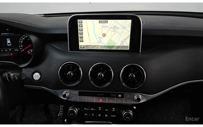 Kia Stinger GT-Line - автомобили, коли, обяви за нови и употребявани 10
