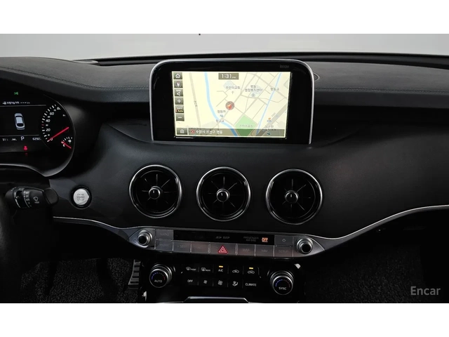 Kia Stinger GT-Line - автомобили, коли, обяви за нови и употребявани 10