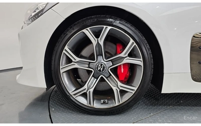 kia-stinger - 2