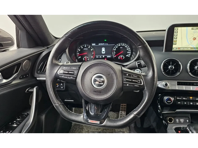 Kia Stinger GT-Line - автомобили, коли, обяви за нови и употребявани 9