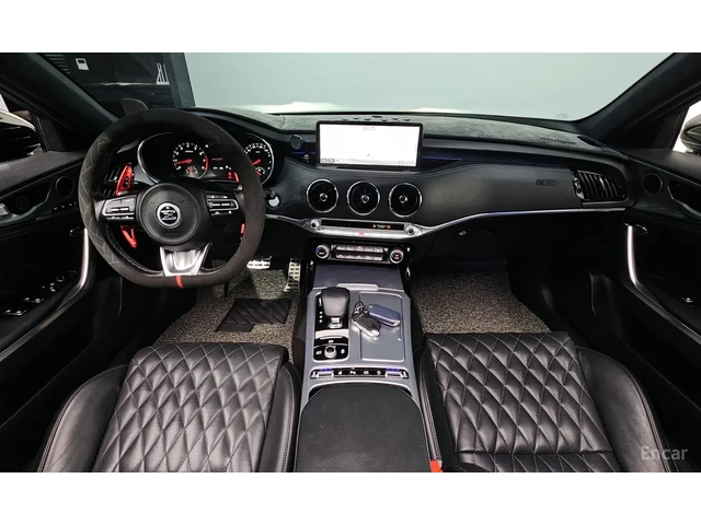 Kia Stinger GT AWD - автомобили, коли, обяви за нови и употребявани 4