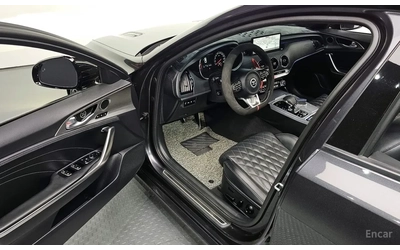 Kia Stinger GT AWD - автомобили, коли, обяви за нови и употребявани 8