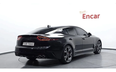 kia-stinger - 1