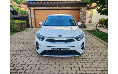 kia-stonic-1-6crdi-kamera-car-play-android-auto - 1