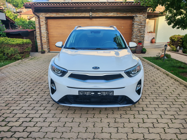 Kia Stonic 1.6CRDI-КАМЕРА-CAR PLAY-ANDROID AUTO - автомобили, коли, обяви за нови и употребявани 1