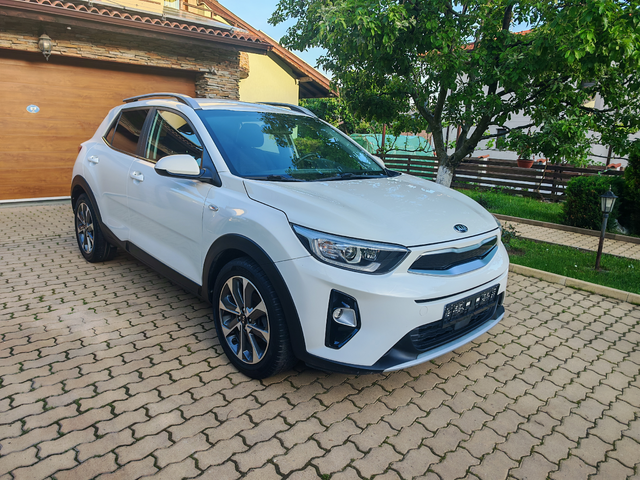 Kia Stonic 1.6CRDI-КАМЕРА-CAR PLAY-ANDROID AUTO - автомобили, коли, обяви за нови и употребявани 2