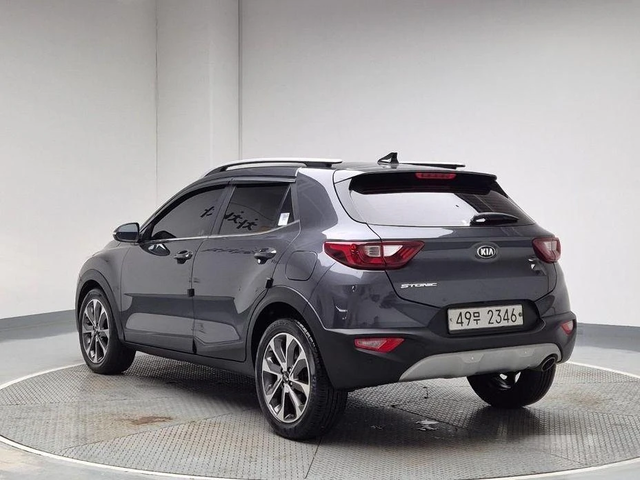 Kia Stonic Diesel 1.6 Trendy * НАЙ-ДОБРА ЦЕНА В БЪЛГАРИЯ* - автомобили, коли, обяви за нови и употребявани 1