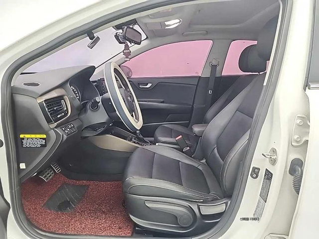 Kia Stonic Diesel 1.6 Prestige * НАЙ-ДОБРА ЦЕНА В БЪЛГАРИЯ* - автомобили, коли, обяви за нови и употребявани 10