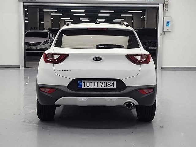 Kia Stonic Diesel 1.6 Prestige * НАЙ-ДОБРА ЦЕНА В БЪЛГАРИЯ* - автомобили, коли, обяви за нови и употребявани 2