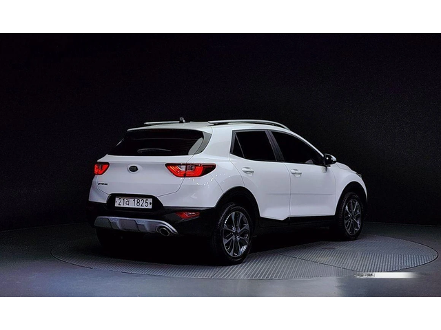 Kia Stonic 1.4 Trendy * НАЙ-ДОБРА ЦЕНА В БЪЛГАРИЯ* - автомобили, коли, обяви за нови и употребявани 1