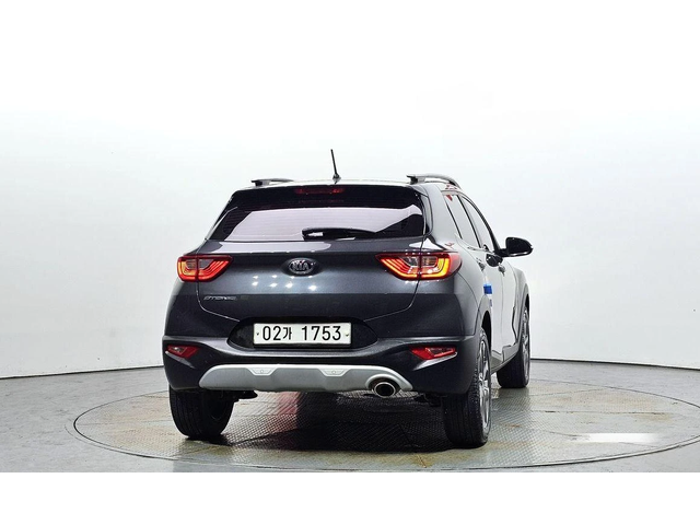 Kia Stonic 1.4 Trendy * НАЙ-ДОБРА ЦЕНА В БЪЛГАРИЯ* - автомобили, коли, обяви за нови и употребявани 3