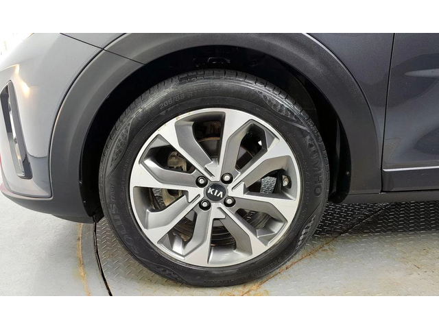 Kia Stonic 1.4 Trendy * НАЙ-ДОБРА ЦЕНА В БЪЛГАРИЯ* - автомобили, коли, обяви за нови и употребявани 4