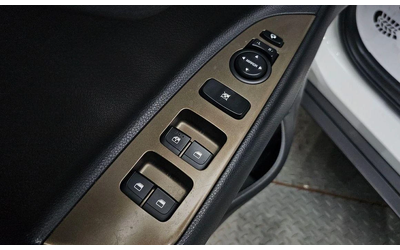 Kia Stonic Diesel 1.6 Prestige * НАЙ-ДОБРА ЦЕНА В БЪЛГАРИЯ* - автомобили, коли, обяви за нови и употребявани 12