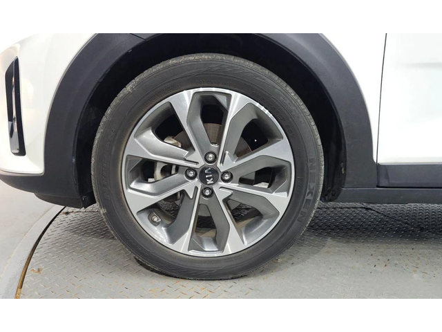 Kia Stonic Diesel 1.6 Prestige * НАЙ-ДОБРА ЦЕНА В БЪЛГАРИЯ* - автомобили, коли, обяви за нови и употребявани 4