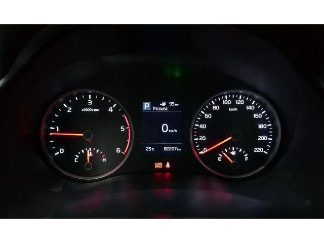 Kia Stonic Diesel 1.6 Trendy * НАЙ-ДОБРА ЦЕНА В БЪЛГАРИЯ* - автомобили, коли, обяви за нови и употребявани 7