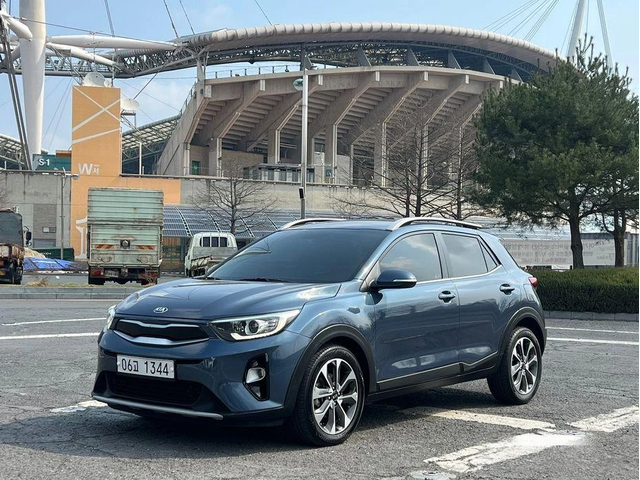 Kia Stonic Diesel 1.6 Trendy * НАЙ-ДОБРА ЦЕНА В БЪЛГАРИЯ* - автомобили, коли, обяви за нови и употребявани 0
