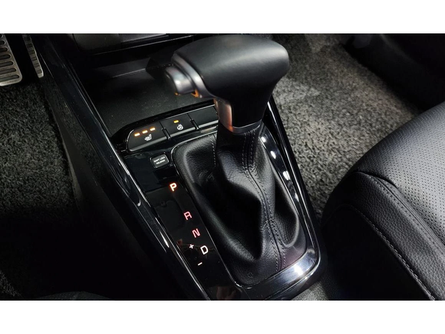 Kia Stonic Diesel 1.6 Prestige * НАЙ-ДОБРА ЦЕНА В БЪЛГАРИЯ* - автомобили, коли, обяви за нови и употребявани 8