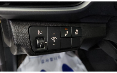 Kia Stonic Diesel 1.6 Prestige * НАЙ-ДОБРА ЦЕНА В БЪЛГАРИЯ* - автомобили, коли, обяви за нови и употребявани 13