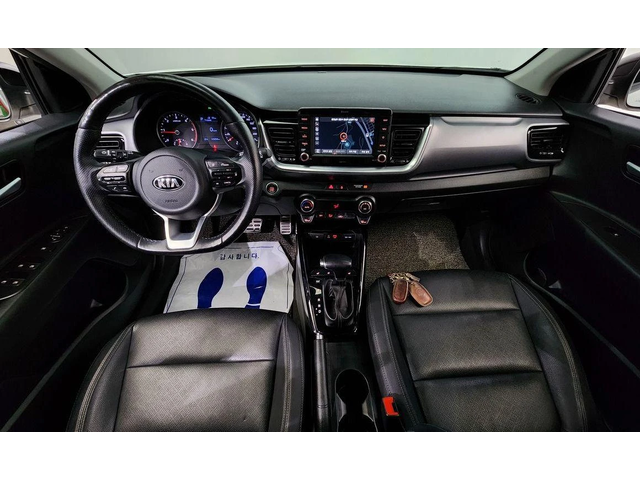 Kia Stonic Diesel 1.6 Prestige * НАЙ-ДОБРА ЦЕНА В БЪЛГАРИЯ* - автомобили, коли, обяви за нови и употребявани 6