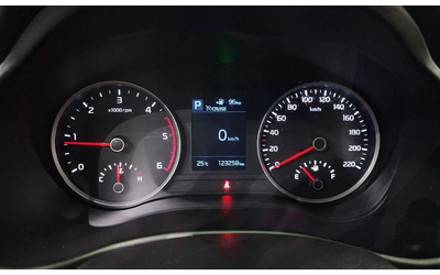 Kia Stonic Diesel 1.6 Prestige * НАЙ-ДОБРА ЦЕНА В БЪЛГАРИЯ* - автомобили, коли, обяви за нови и употребявани 7