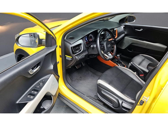 Kia Stonic Diesel 1.6 Prestige * НАЙ-ДОБРА ЦЕНА В БЪЛГАРИЯ* - автомобили, коли, обяви за нови и употребявани 11