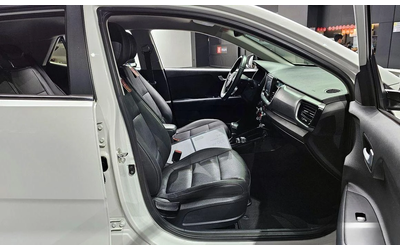 Kia Stonic Diesel 1.6 Prestige * НАЙ-ДОБРА ЦЕНА В БЪЛГАРИЯ* - автомобили, коли, обяви за нови и употребявани 9