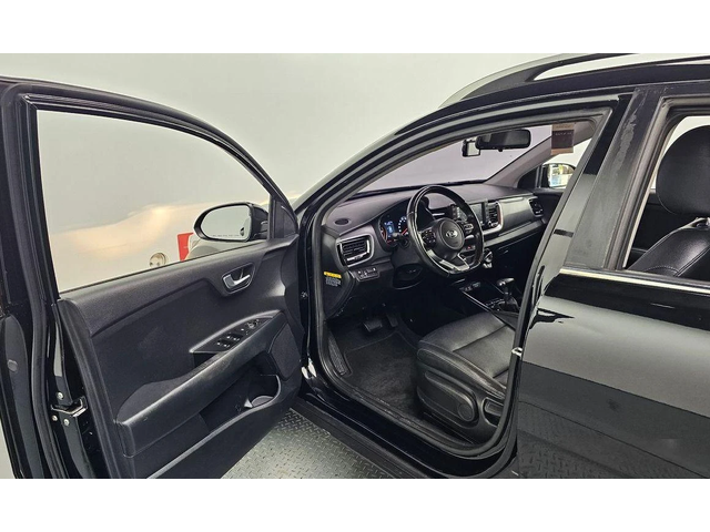 Kia Stonic Diesel 1.6 Trendy * НАЙ-ДОБРА ЦЕНА В БЪЛГАРИЯ* - автомобили, коли, обяви за нови и употребявани 9