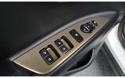 Kia Stonic Diesel 1.6 Prestige * НАЙ-ДОБРА ЦЕНА В БЪЛГАРИЯ* - автомобили, коли, обяви за нови и употребявани 13