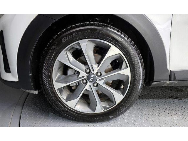 Kia Stonic Diesel 1.6 Prestige * НАЙ-ДОБРА ЦЕНА В БЪЛГАРИЯ* - автомобили, коли, обяви за нови и употребявани 4