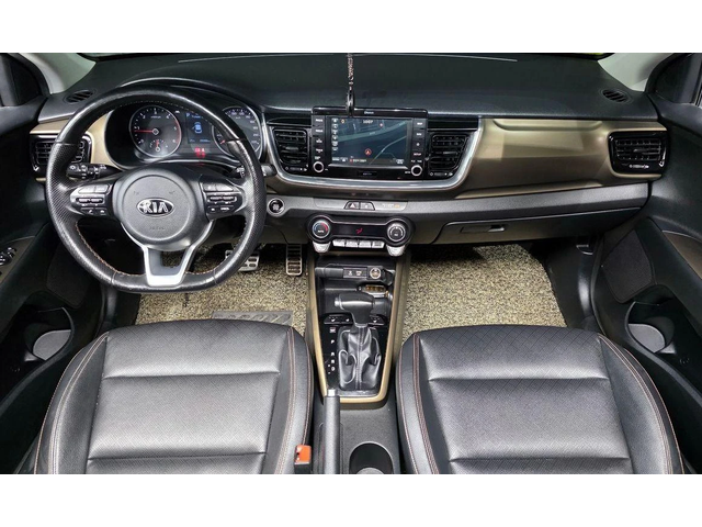 Kia Stonic Diesel 1.6 Prestige * НАЙ-ДОБРА ЦЕНА В БЪЛГАРИЯ* - автомобили, коли, обяви за нови и употребявани 6