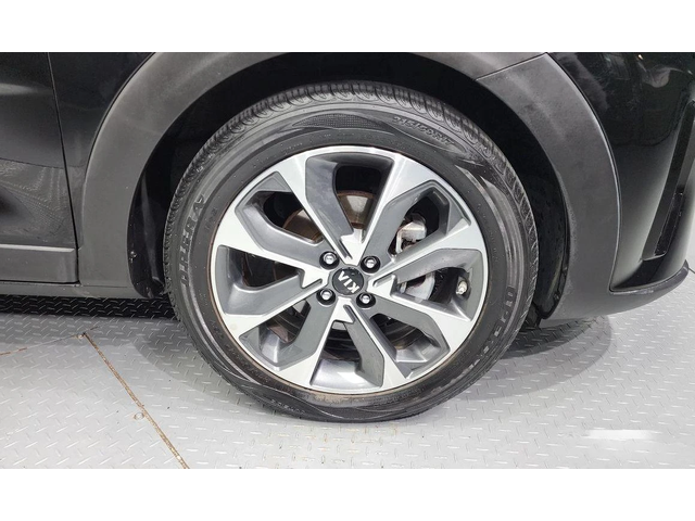 Kia Stonic Diesel 1.6 Prestige * НАЙ-ДОБРА ЦЕНА В БЪЛГАРИЯ* - автомобили, коли, обяви за нови и употребявани 4