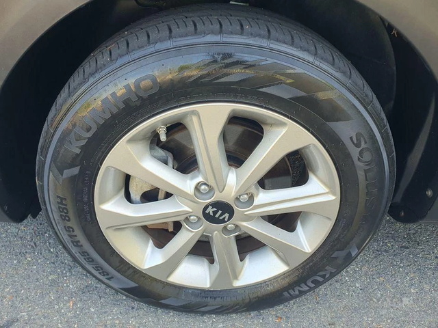 Kia Stonic Diesel 1.6 Deluxe * НАЙ-ДОБРА ЦЕНА В БЪЛГАРИЯ* - автомобили, коли, обяви за нови и употребявани 4