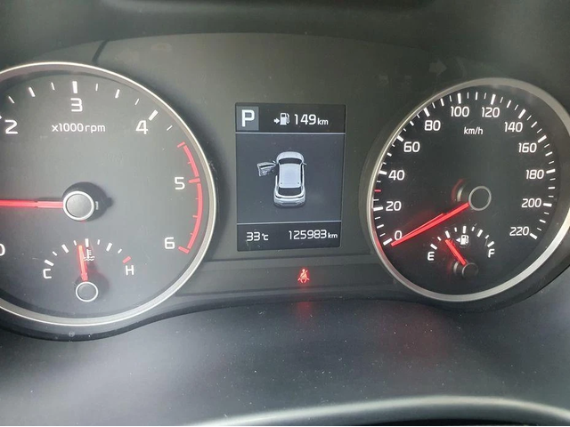 Kia Stonic Diesel 1.6 Deluxe * НАЙ-ДОБРА ЦЕНА В БЪЛГАРИЯ* - автомобили, коли, обяви за нови и употребявани 9