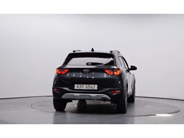 Kia Stonic Diesel 1.6 Prestige * НАЙ-ДОБРА ЦЕНА В БЪЛГАРИЯ* - автомобили, коли, обяви за нови и употребявани 3