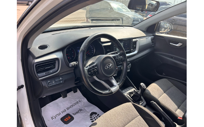 Kia Stonic 1.6CRDI NAVI/KAMERA EURO 6 - автомобили, коли, обяви за нови и употребявани 11