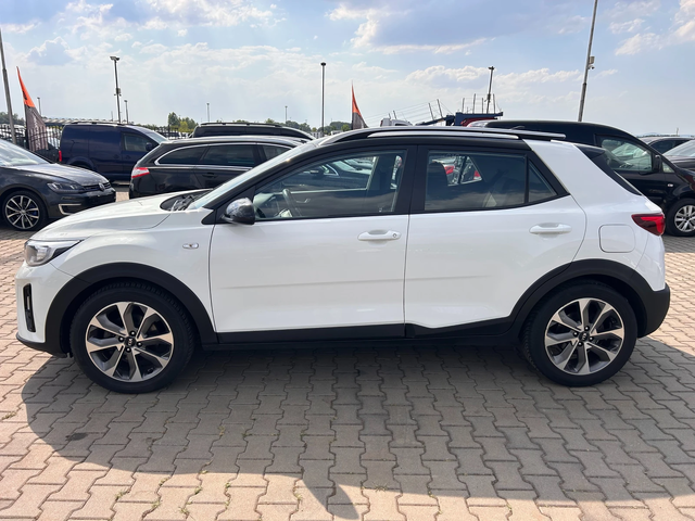 Kia Stonic 1.6CRDI NAVI/KAMERA EURO 6 - автомобили, коли, обяви за нови и употребявани 8
