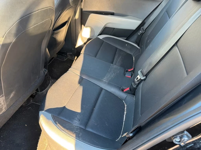 Kia Stonic 1.6d 110ps Vision - автомобили, коли, обяви за нови и употребявани 11