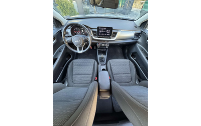 Kia Stonic - автомобили, коли, обяви за нови и употребявани 12