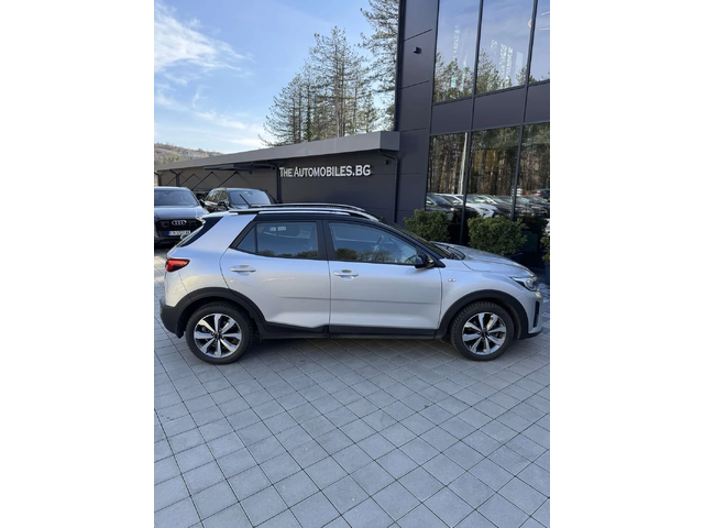 Kia Stonic - автомобили, коли, обяви за нови и употребявани 7