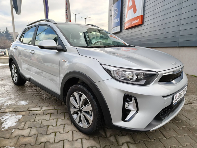 Kia Stonic LX - автомобили, коли, обяви за нови и употребявани 2