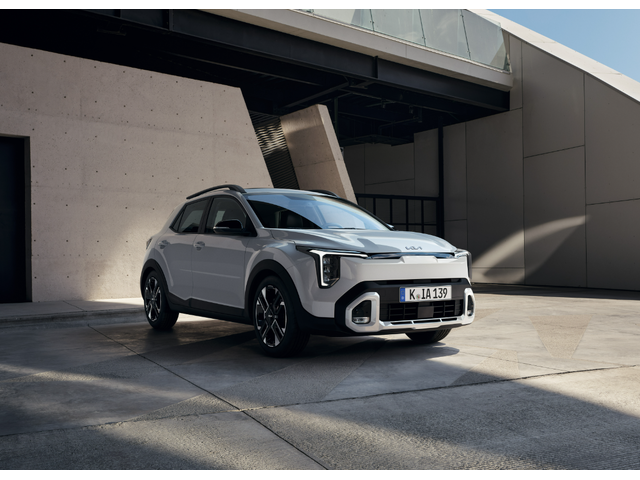 Kia Stonic, 2026 г., 1 км, 0 к.с. - автомобили, коли, обяви за нови и употребявани 0