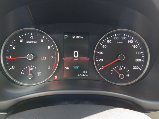 Kia Stonic Edition - автомобили, коли, обяви за нови и употребявани 8