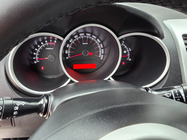 Kia Venga 1.4I-90к.с EURO 5b КЛИМАТИК-ШВЕЙЦАРИЯ - автомобили, коли, обяви за нови и употребявани 8