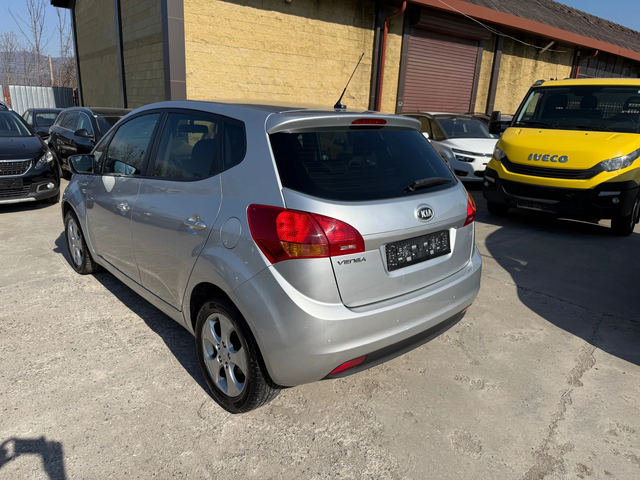 Kia Venga 1.4i ГАЗ - автомобили, коли, обяви за нови и употребявани 5