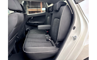 Kia Venga - автомобили, коли, обяви за нови и употребявани 12