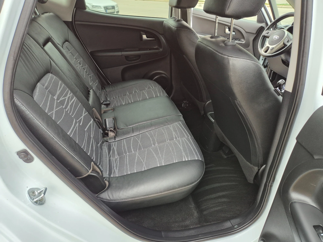 Kia Venga FACE LIFT, KOJA - автомобили, коли, обяви за нови и употребявани 11